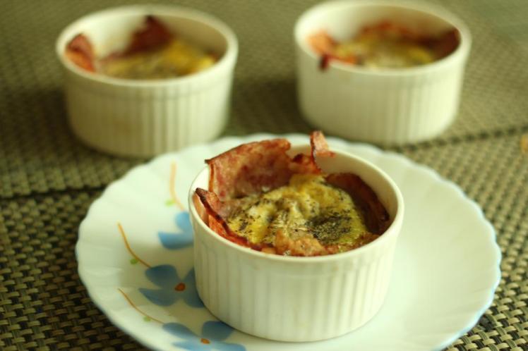 bacon-and-egg-cups-recipe.95867.jpg